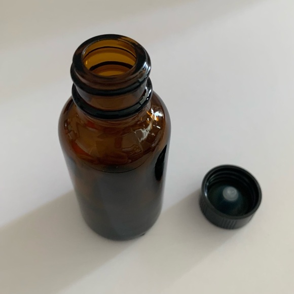 10 Empty Essential Oil Amber Bottles - Picture 6 of 6
